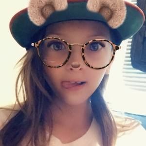 Meet your Posher, Destiny